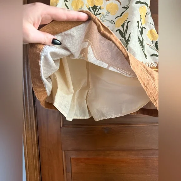 The A&F Scarlett Strapless Linen-Blend Skort - Picture 5 of 9